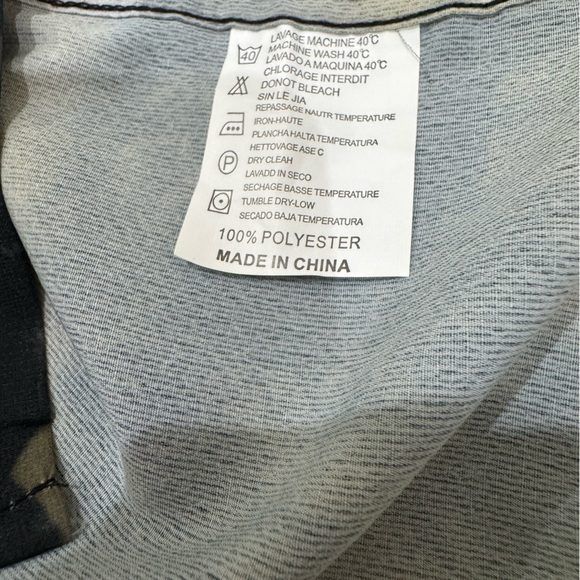 Men's Floral Casual Button Down Shirt - Picture 3 of 3